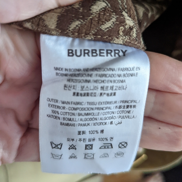 Burberry Trench Vest TB monogram - Picture 13 of 16